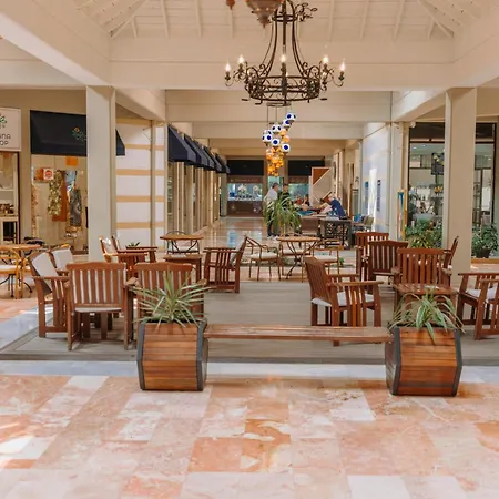 Semesteranläggning (resort) Club Tuana 5*