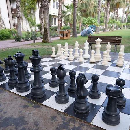 Club Tuana Resort 5*